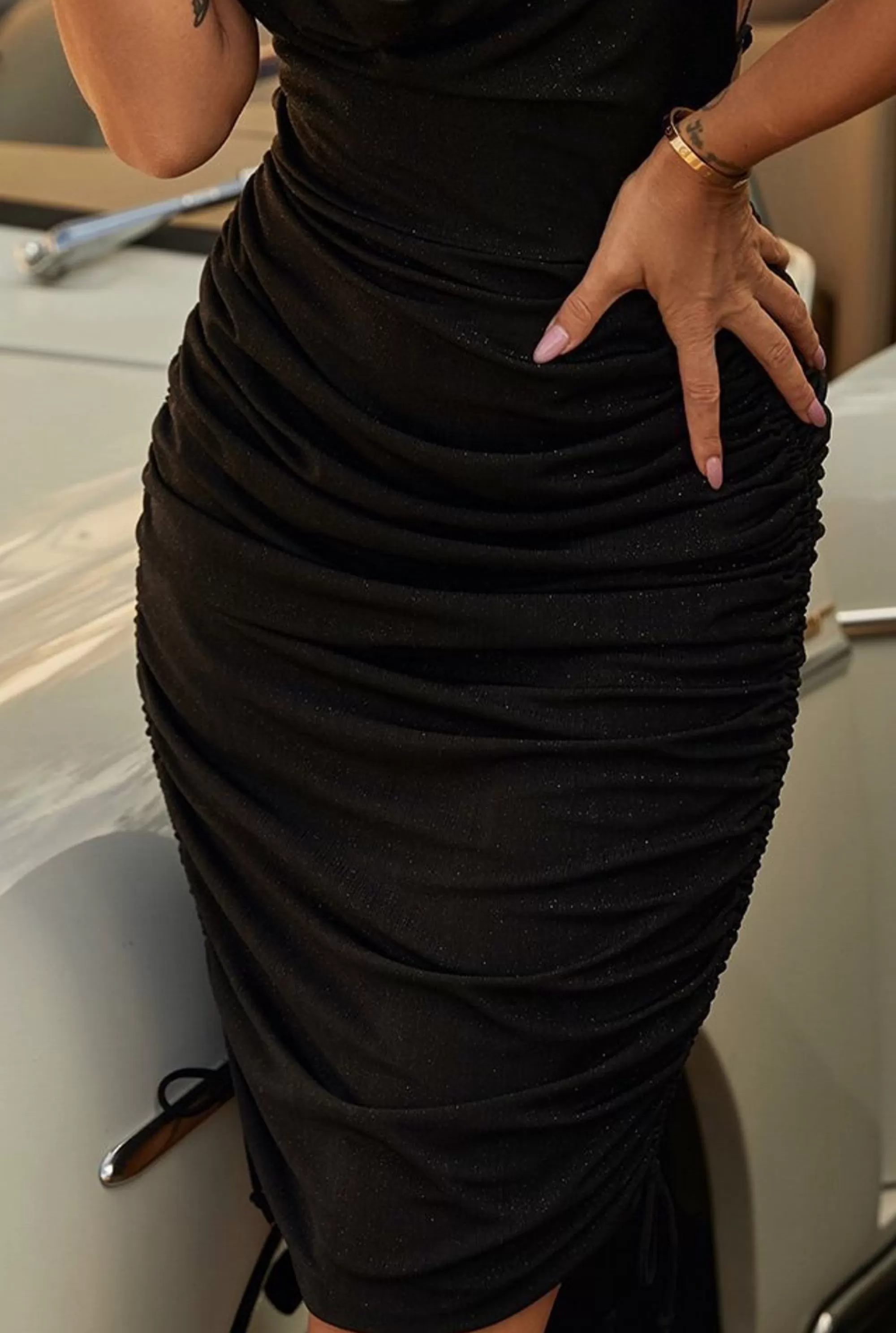 Store Abigail - Fitted Dress With A Sparkle In A Black Shade With Ruffles Women Wedding