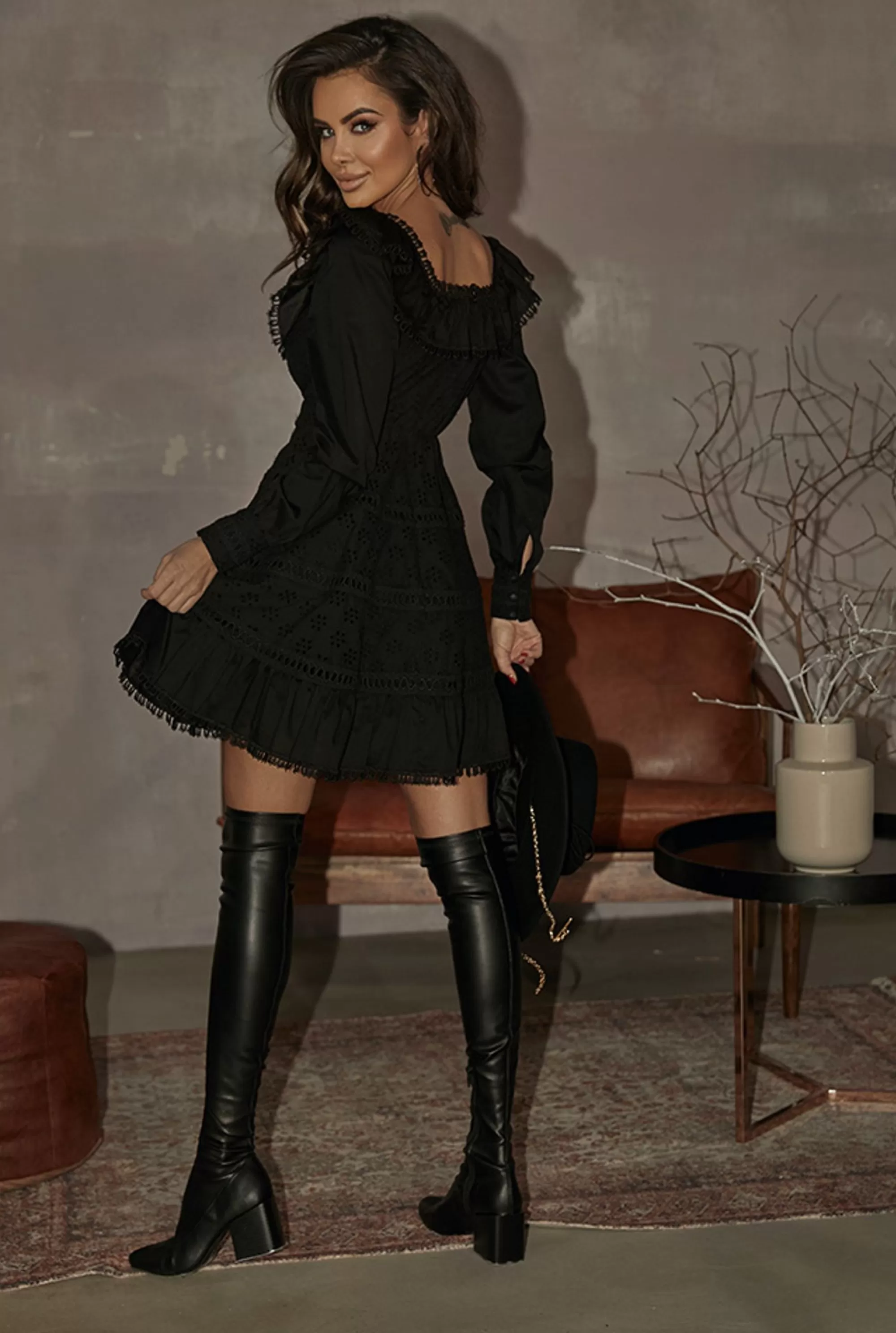 Outlet Montana - A Dress With A Loose Cut In The Style Of Boho In Black Women Every Day