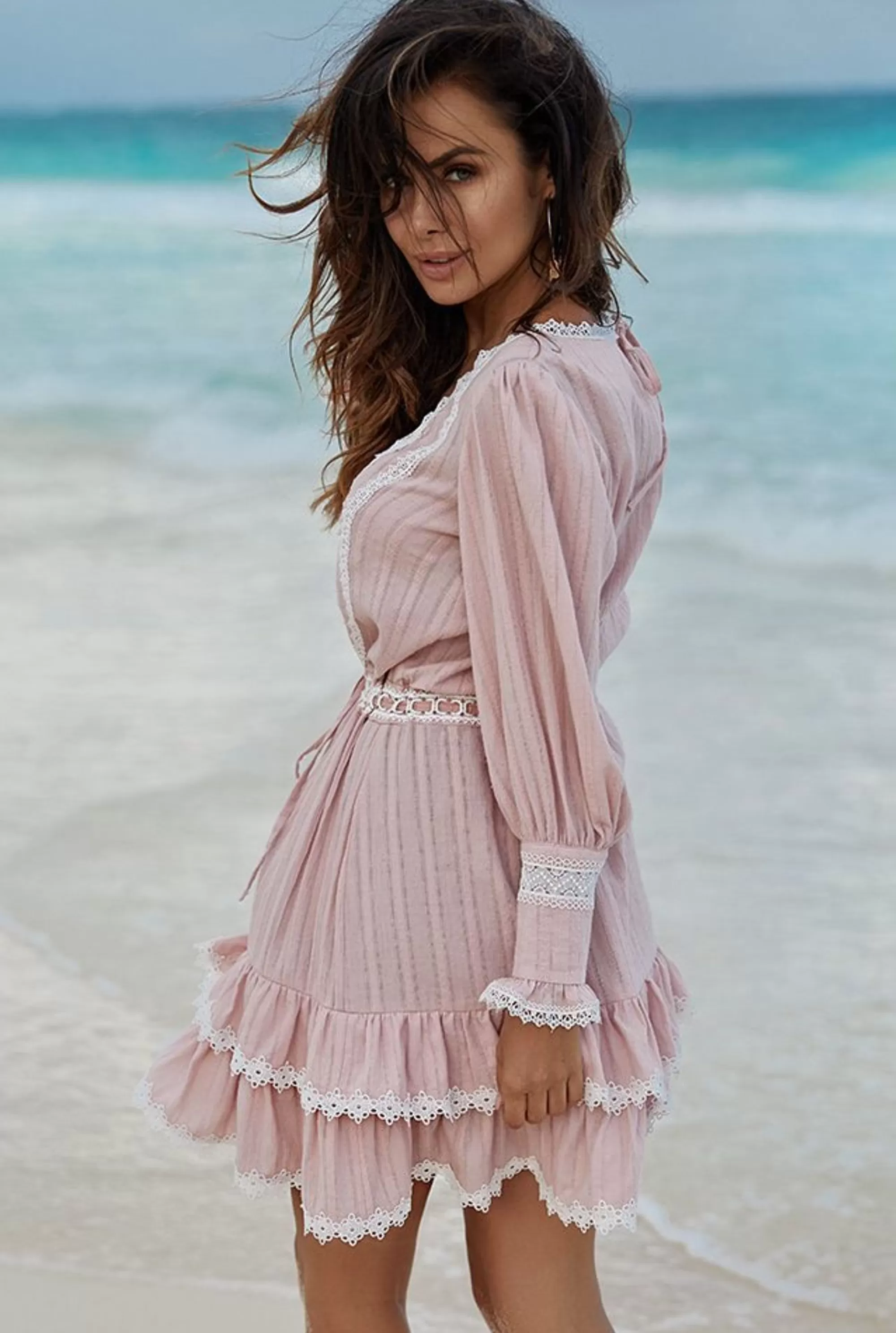 Outlet Pascadore - A Boho Style Dress With A Loose Cut And Long Sleeves Women Every Day