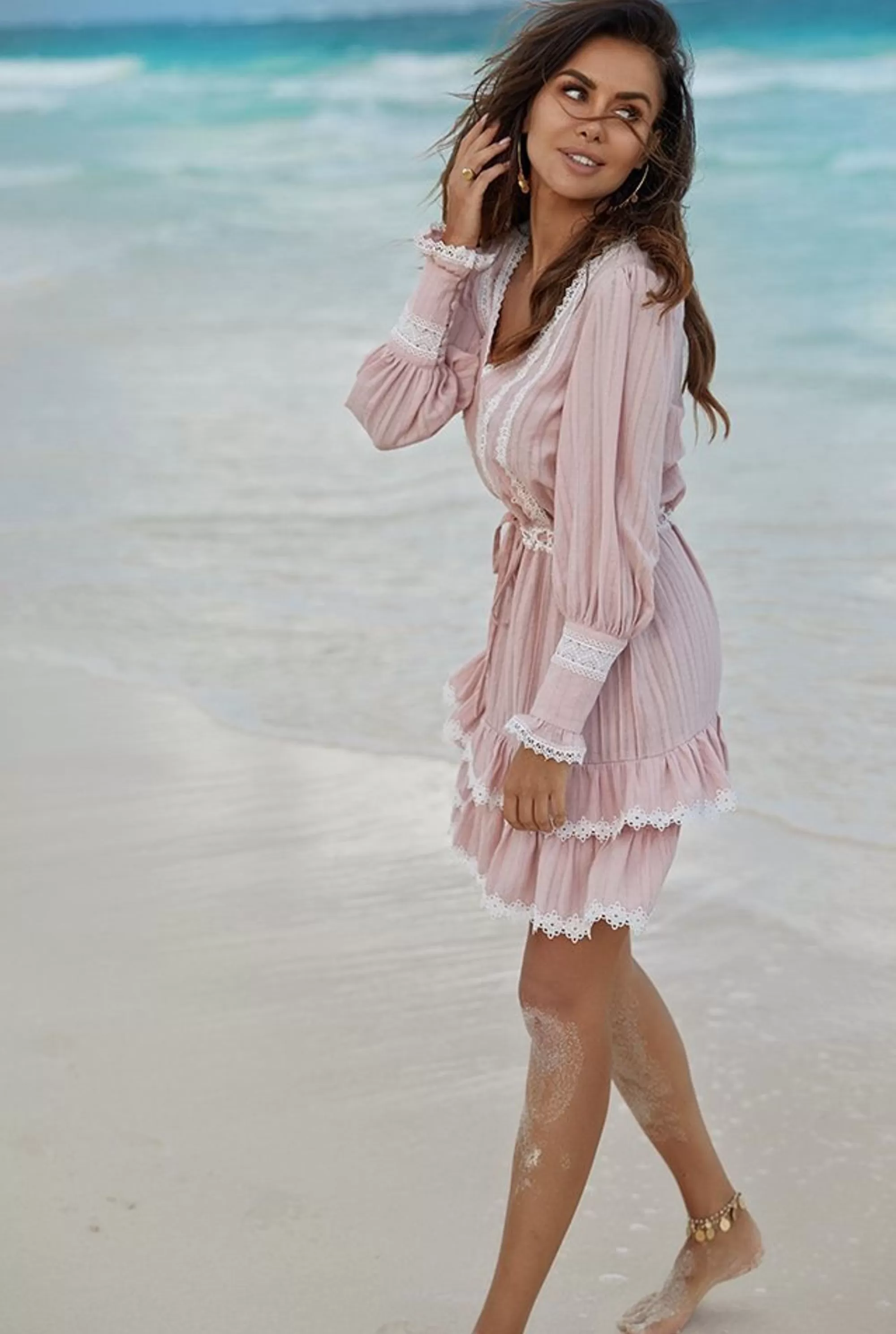 Outlet Pascadore - A Boho Style Dress With A Loose Cut And Long Sleeves Women Every Day