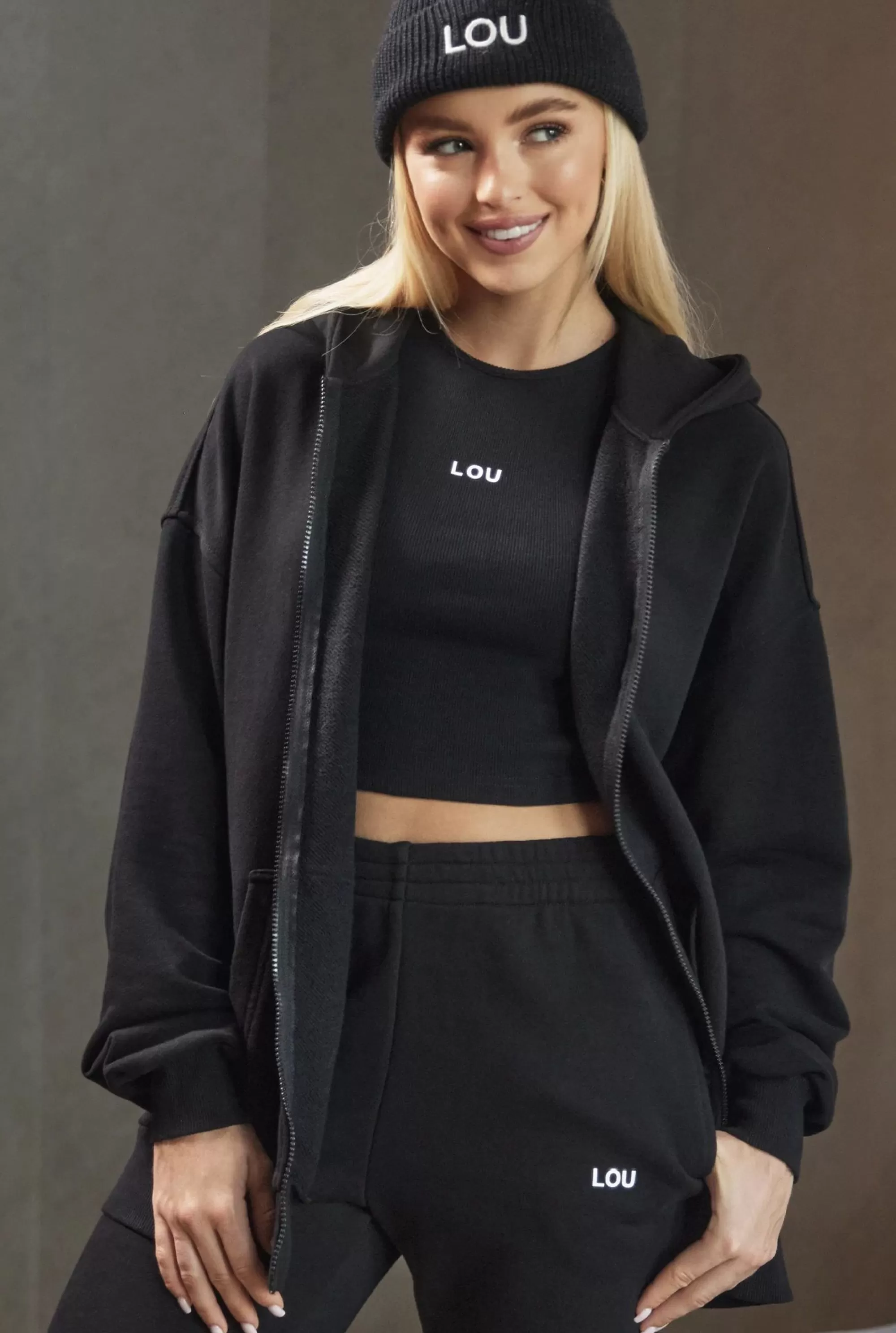 New Saura Black Unzipped - Comfortable Sweatshirt In Black With Zipper Women Tracksuits
